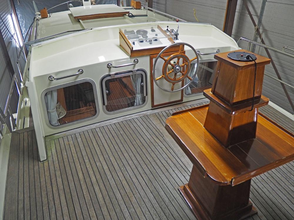 picture Deck equipment